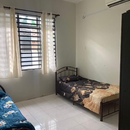Homestay Maryam Lumut Dış mekan fotoğraf